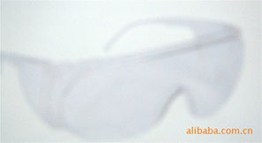 郑州正植贸易防护眼罩产品清单与种植牙服务全览